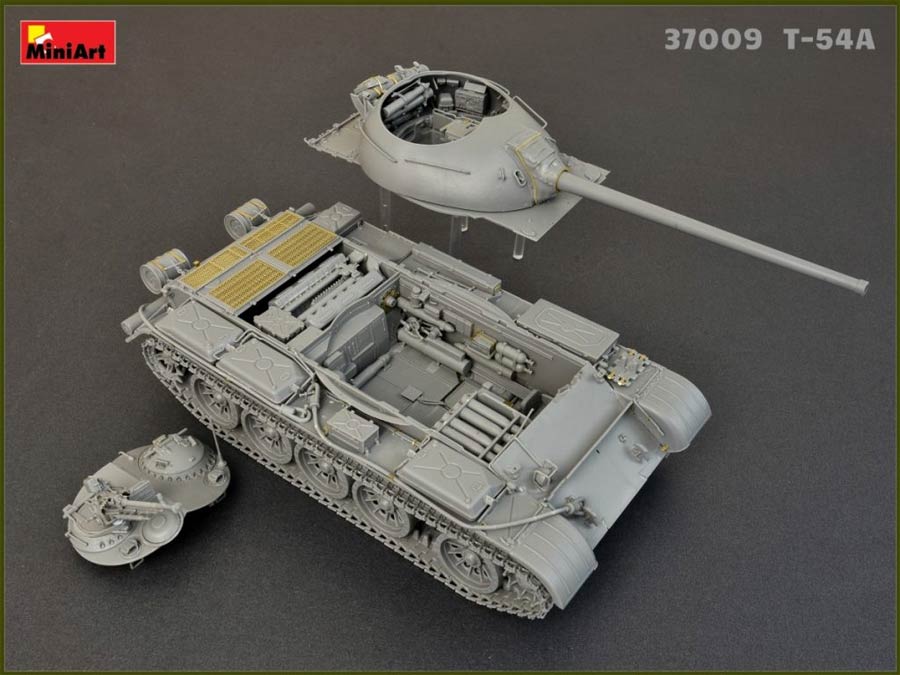 Miniart 37009 T-54A "Interior kit" (Т-54А с интерьером)
